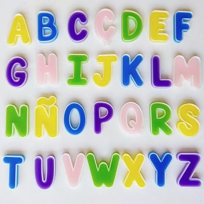 Alfabeto letras mayúsculas rellenables translúcidas 5 cm (28) - Sumando Momentos