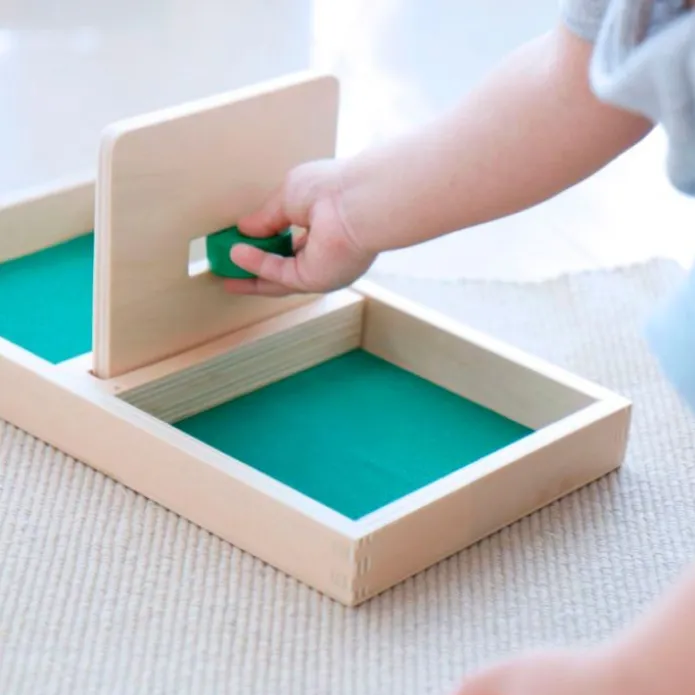 Bandeja de permanencia de madera con disco - Montessori