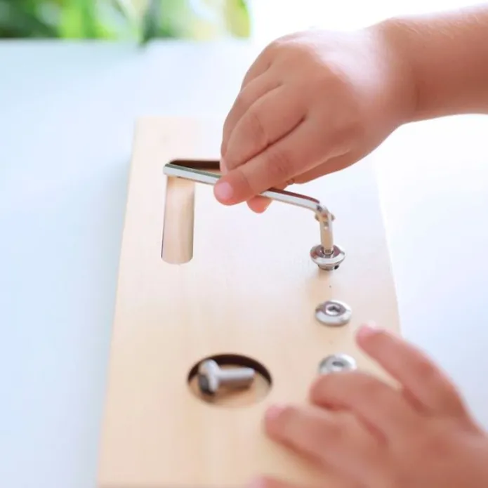 Base madera con llave Allen y tornillos - Montessori