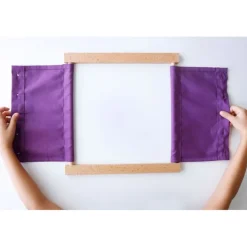 Bastidor de madera con botones grandes - Montessori
