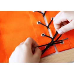 Bastidor de madera con cordones - Montessori