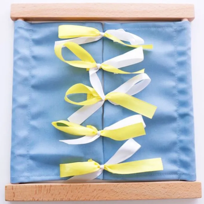 Bastidor de madera con lazos - Montessori