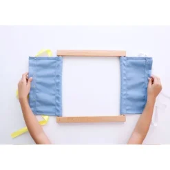 Bastidor de madera con lazos - Montessori