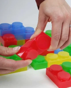 Bloques de silicona de colores translúcidos (24) - TickiT