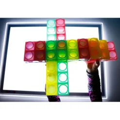 Bloques de silicona de colores translúcidos (24) - TickiT