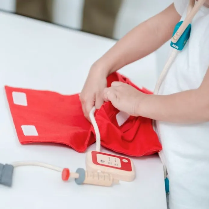 Bolso-maletín médico con accesorios de madera - PlanToys