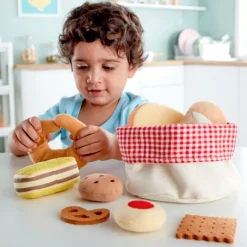 Cesta con pan y pasteles de tela - Hape