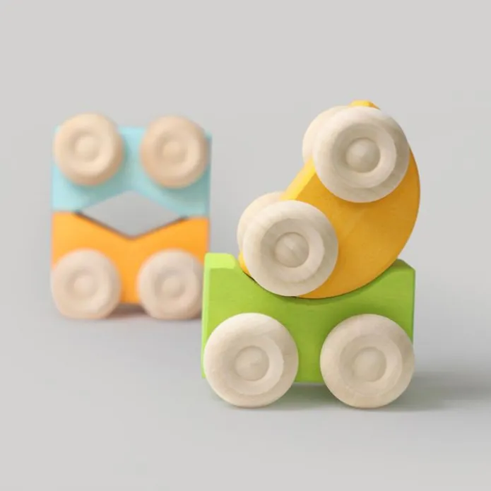 Coches de madera apilables amarillos (2) - Grimm's