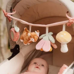 Colgante con actividades para cuna o carrito Jardín de Hadas - Little Dutch