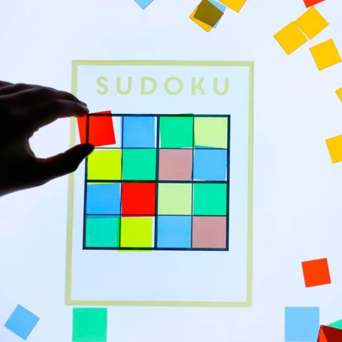 Cuadrados de colores translúcidos de 2 tamaños (300) - EDX Education