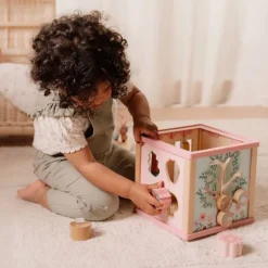 Cubo de madera con actividades Jardín de Hadas - Little Dutch