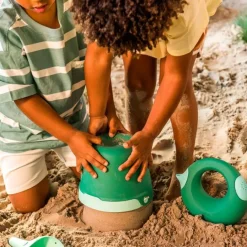 Cubo de playa con colador Bucki verde - Quut