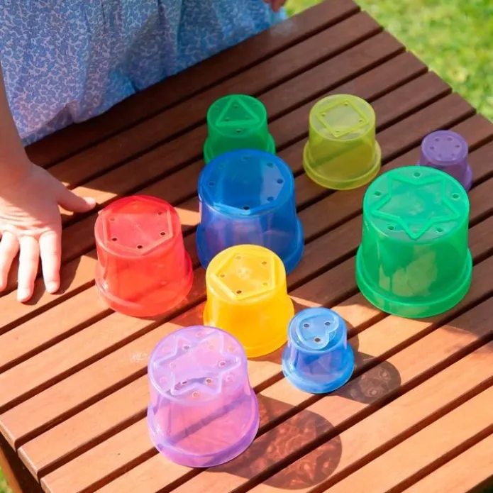 Cubos apilables con orificios para agua de colores translúcidos (9) - TickiT