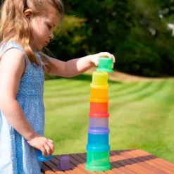 Cubos apilables con orificios para agua de colores translúcidos (9) - TickiT