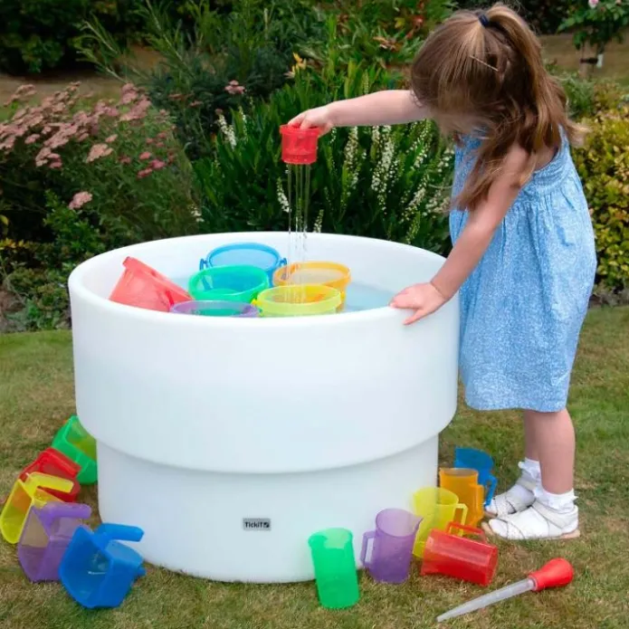 Cubos apilables con orificios para agua de colores translúcidos (9) - TickiT
