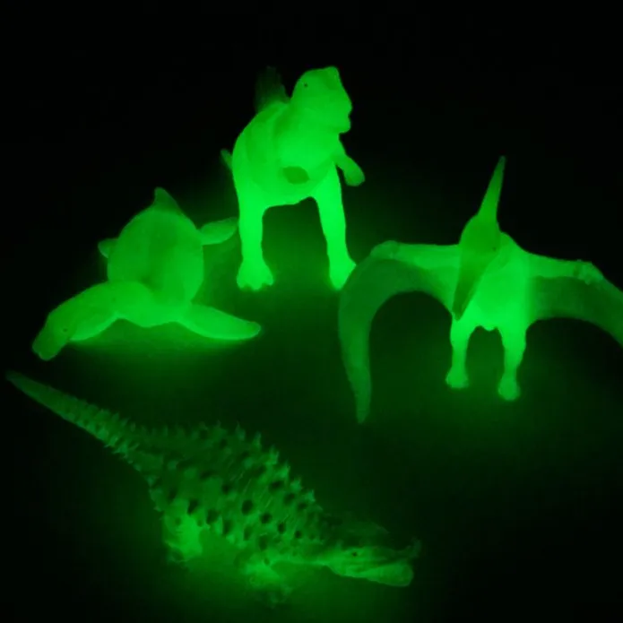 Dinosaurios que brillan en la oscuridad (6) - Playlearn