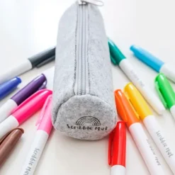 Estuche con rotuladores tiza líquida para tapetes (12) - Scribble Mat