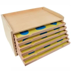 Gabinete geométrico de madera con 6 cajones - Montessori