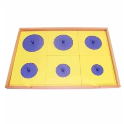 Gabinete geométrico de madera con 6 cajones - Montessori