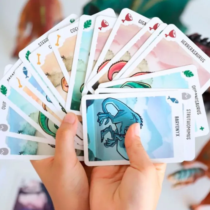 Juego de cartas ¡Extinción! - Gnomo Saurus