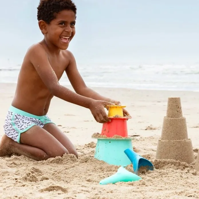 Kit mochila de playa con moldes apilables Alto y pala y rastrillo Raki - Quut