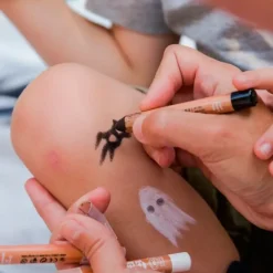 Lápiz de maquillaje para cara y cuerpo negro - Namaki