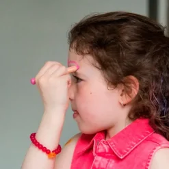 Lápiz de maquillaje para cara y cuerpo rosa - Namaki