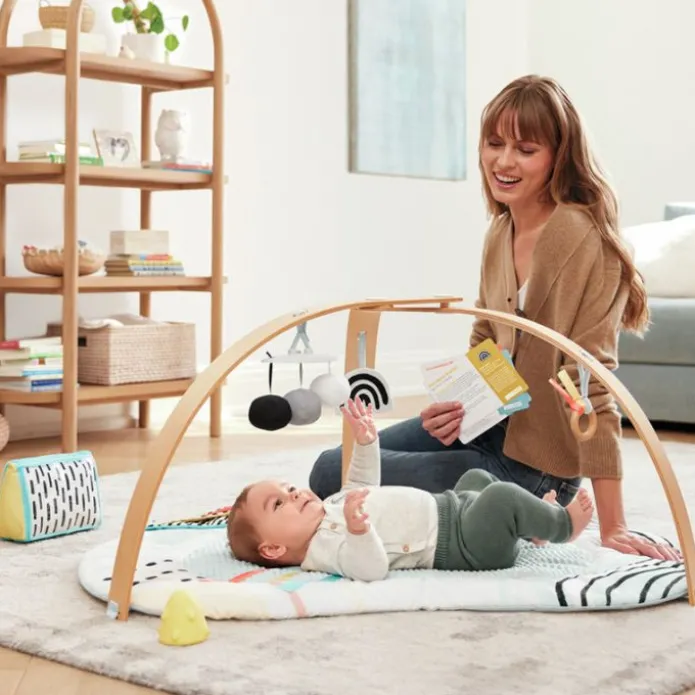 Manta de juegos con arco Gimnasio Discoverosity - Skip Hop