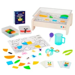 Mesa de luz con bandeja sensorial y 79 accesorios - Battat Education
