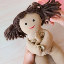 Muñeca de parto vaginal y lactancia piel oscura - Migjorn