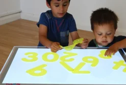 Números de silicona amarillo translúcido (10) - TickiT