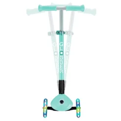 Patinete plegable Primo Foldable verde menta con luces - Globber