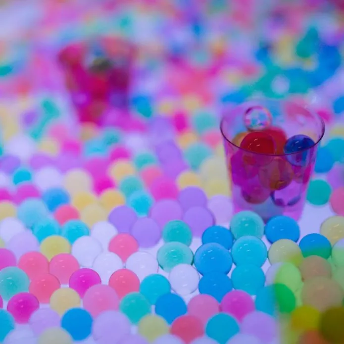 Perlas de gel sensoriales de colores 230 g