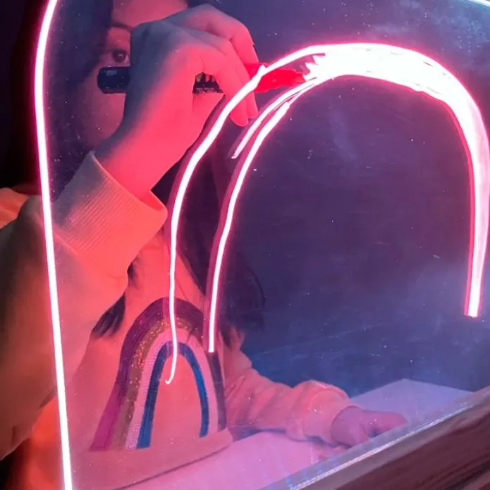Pizarra de luz de LEDS de colores mágica - R-cre@
