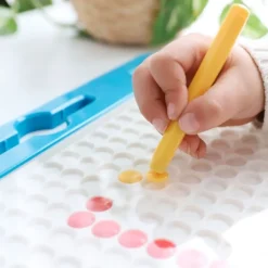 Pizarra magnética con tarjetas Imadots 31 x 31 cm - Braintoys