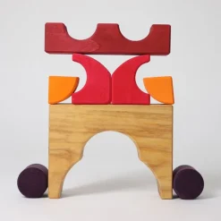 Puzle de madera y set de construcción Coche rojo - Grimm's