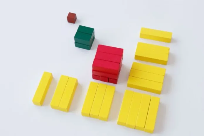 Regletas de madera de colores - Montessori