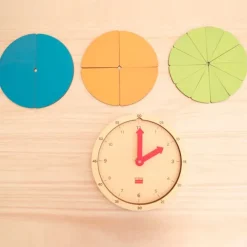 Reloj de madera para construir la hora - Akros