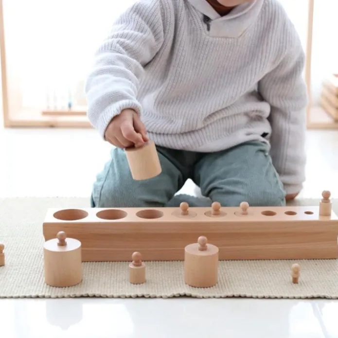 Set 40 cilindros con botón Premium madera de haya - Montessori