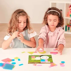Set de 40 formas geométricas de colores translúcidos y tarjetas de actividades - Miniland