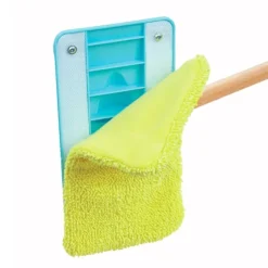 Set de limpieza de madera con soporte - Hape
