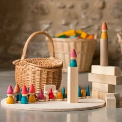 Set de muñecos Nins® Tomten y formas de madera - Grapat
