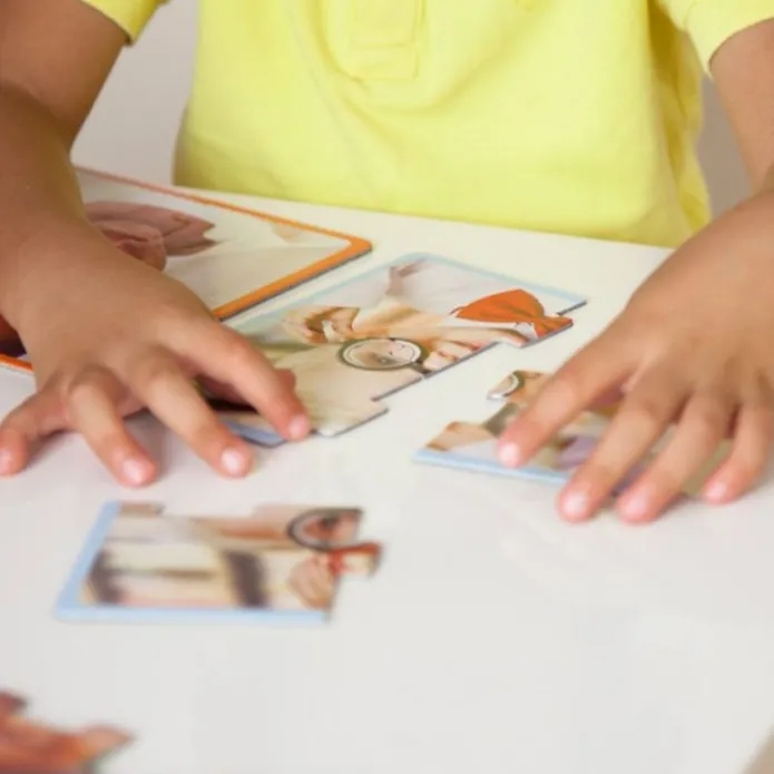 Set de 12 puzles: niños felices del mundo - Akros