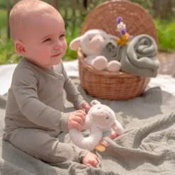 Sonajero de peluche con anillo Oveja - Little Dutch