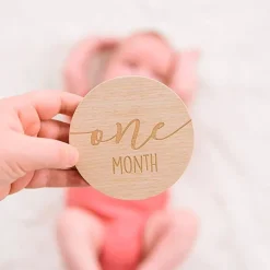 Tarjetas de madera meses bebé inglés 10,3 cm - Pearhead