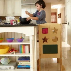 Torre de aprendizaje Kitchen Helper con malla protectora - Guidecraft