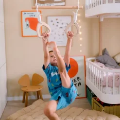 Trapecio de cuerda y madera con anillas para interior o exterior - Kinderfeets
